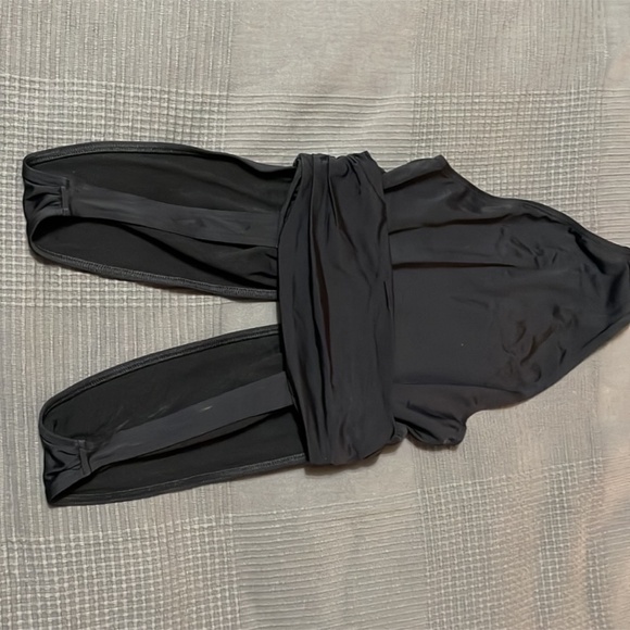 ASOS swim authentic suit USA size 4 Black color New without tags - Picture 2 of 4